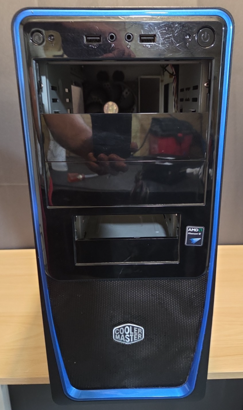 Cooler Master Elite 311 Mid Tower Desktop Computer Case w/Window Blue RC311 USED
