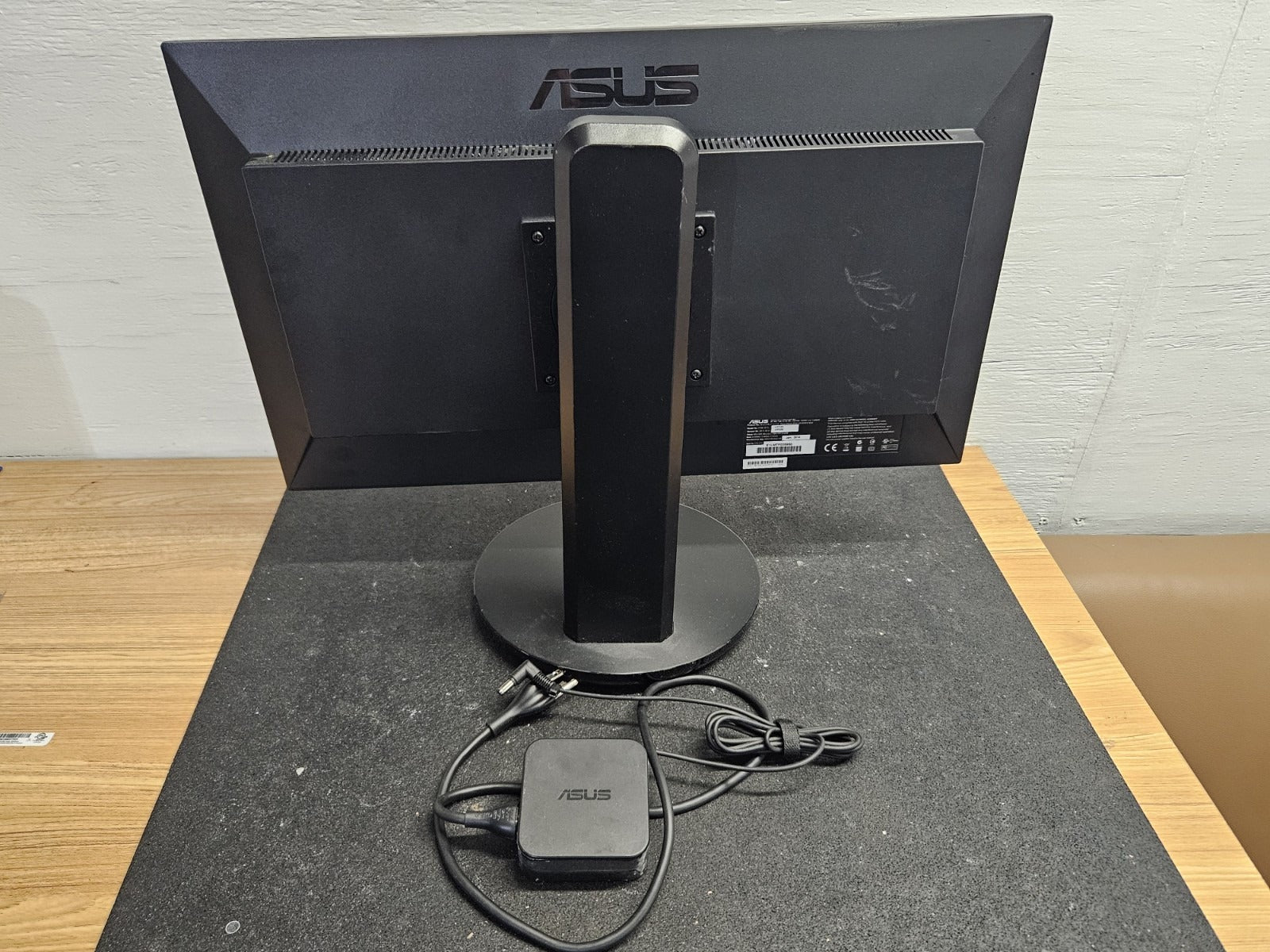 ASUS CP220 22" 1920 x 1080 Widescreen LED Zero Thin Client Cloud Signage Display