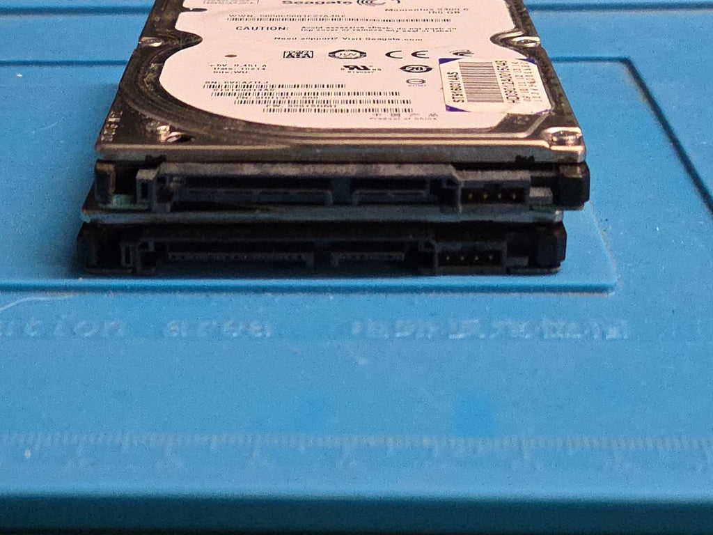 LOT 2 Seagate Momentus ST9160314AS 160GB 5400RPM 2.5' SATA 3.0Gb/s Hard Drives