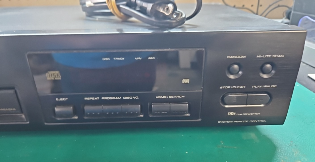 RCA CD‑9300 6 Compact Disc Changer CD Player PWRS ON AS IS