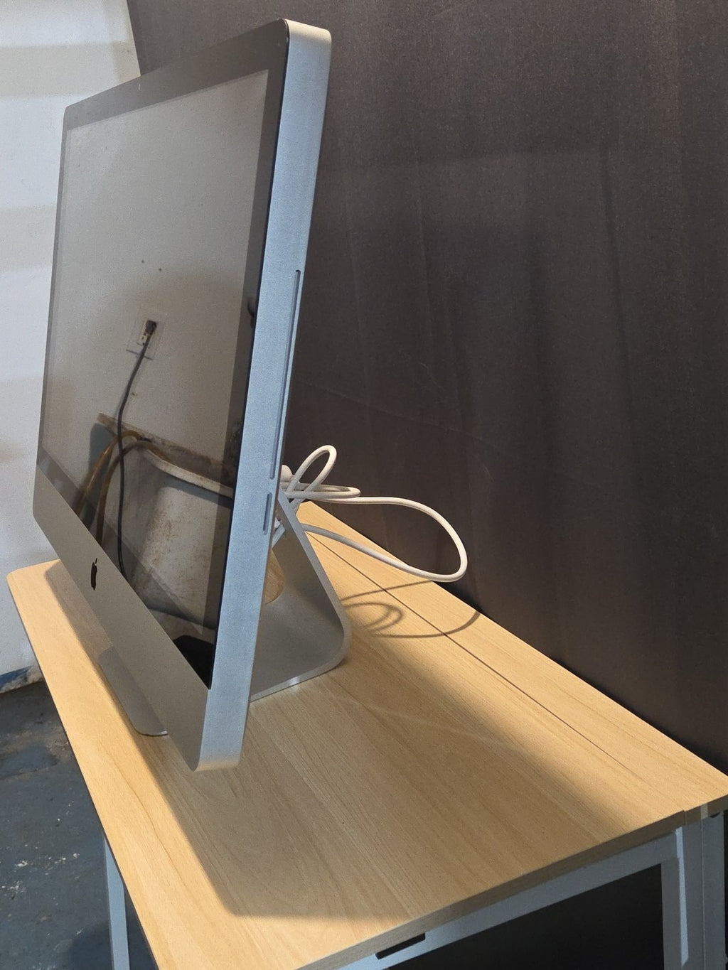Apple iMac 27" A1312 Late 2009 Intel Core 2 Duo 3.06GHz 8GB RAM 1TB HDD Pwr Cord