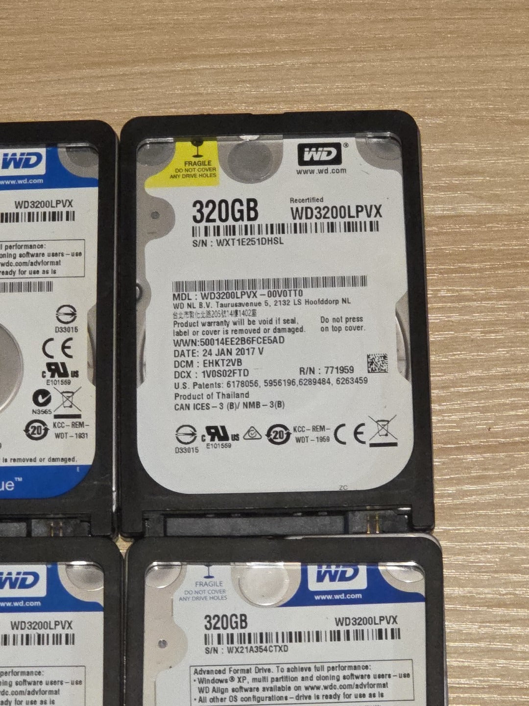 LOT 4 Western Digital WD3200LPVX 320GB 5400RPM 2.5" SATA 3.0Gb/s Hard Drives HDD