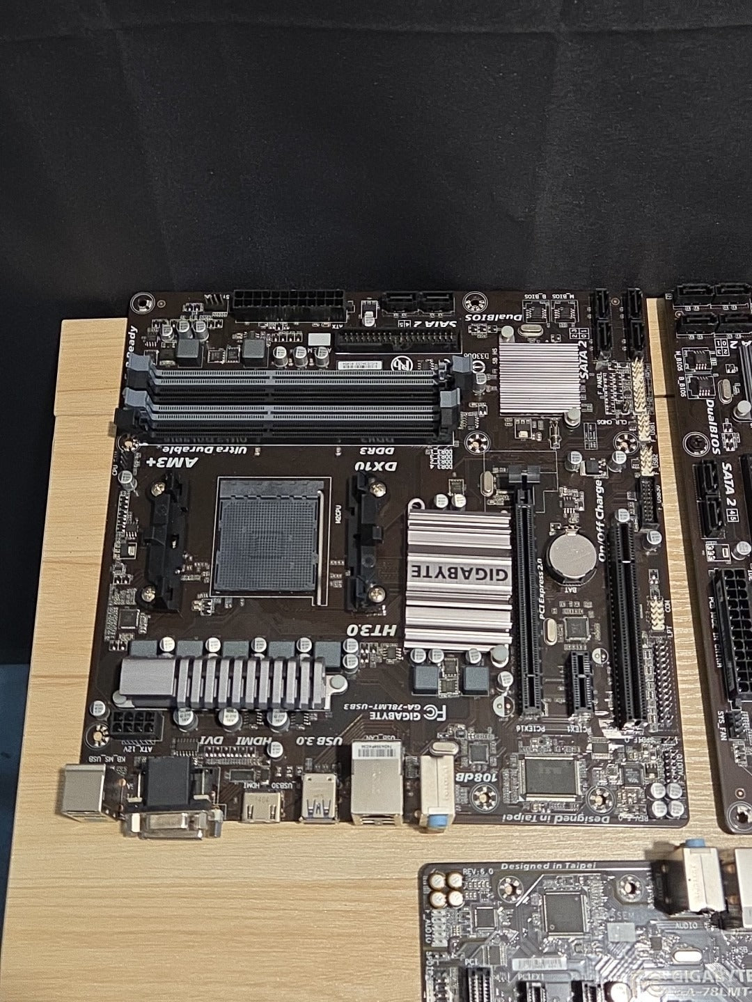 LOT 5 Gigabyte GA‑78LMT‑USB3 Socket AM3+ DDR3 SDRAM Desktop Motherboards AS IS