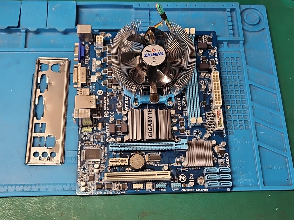 Gigabyte GA-78LMT-S2P Socket AM3+ DDR3 Desktop Motherboard w/Athlon II X2 260