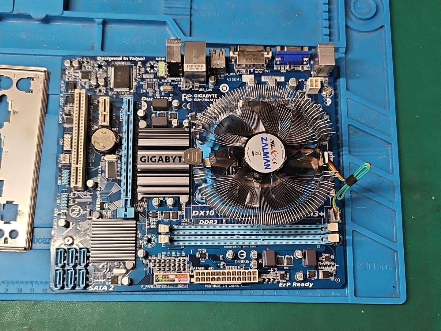 Gigabyte GA-78LMT-S2P Socket AM3+ DDR3 Desktop Motherboard w/Athlon II X2 270