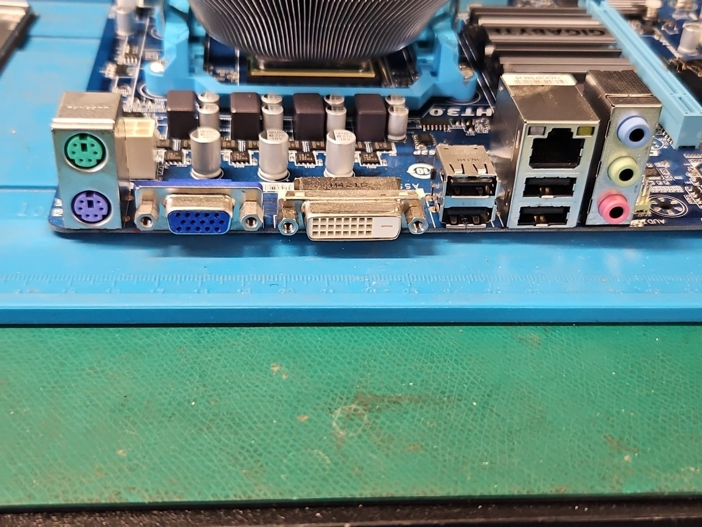 Gigabyte GA-78LMT-S2P Socket AM3+ DDR3 Desktop Motherboard w/Athlon II X2 260