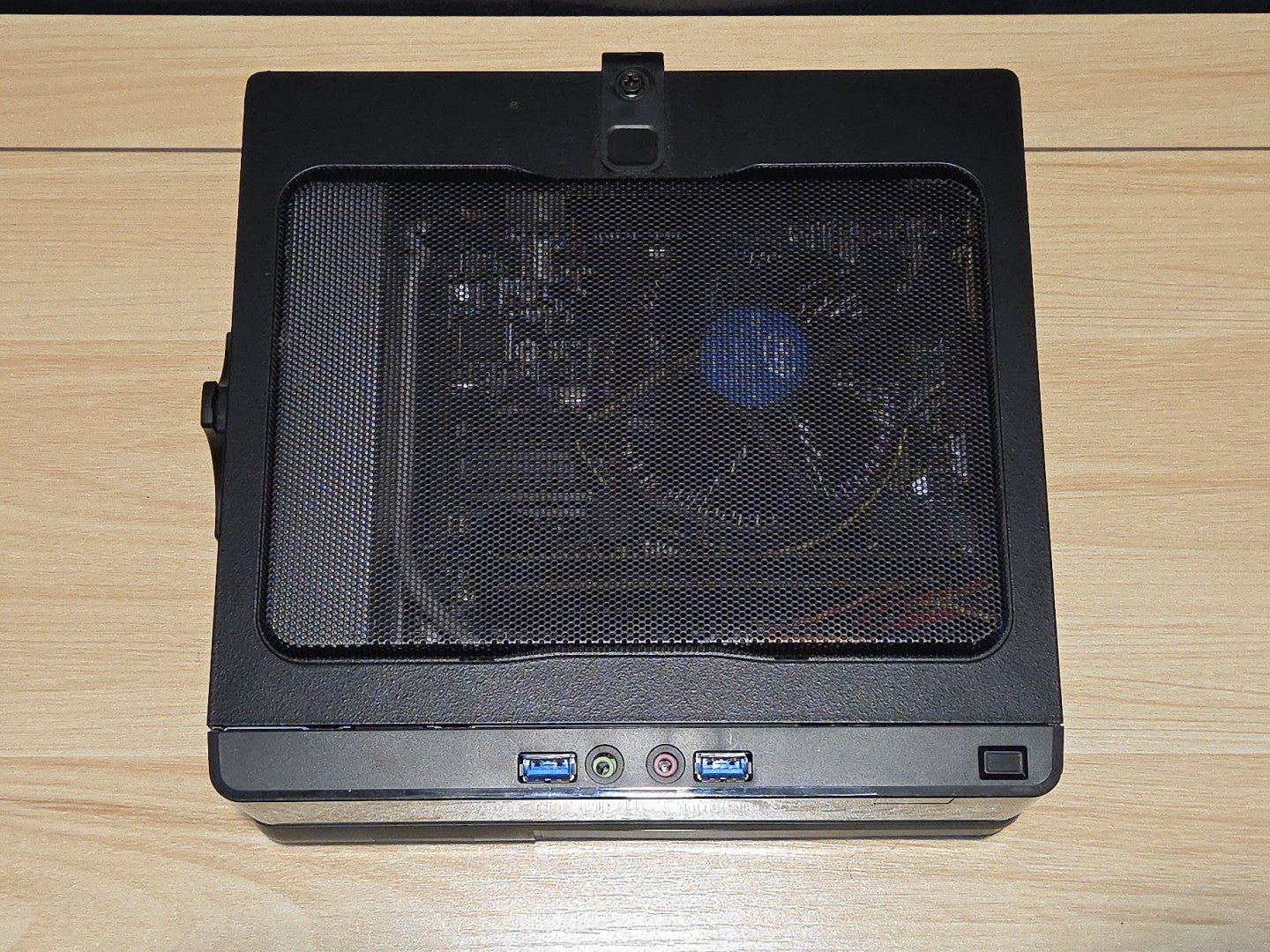 Generic Intel Pentium G4400 3.3GHz CPU 16GB RAM 480GB SSD Black Chassis ITX PC
