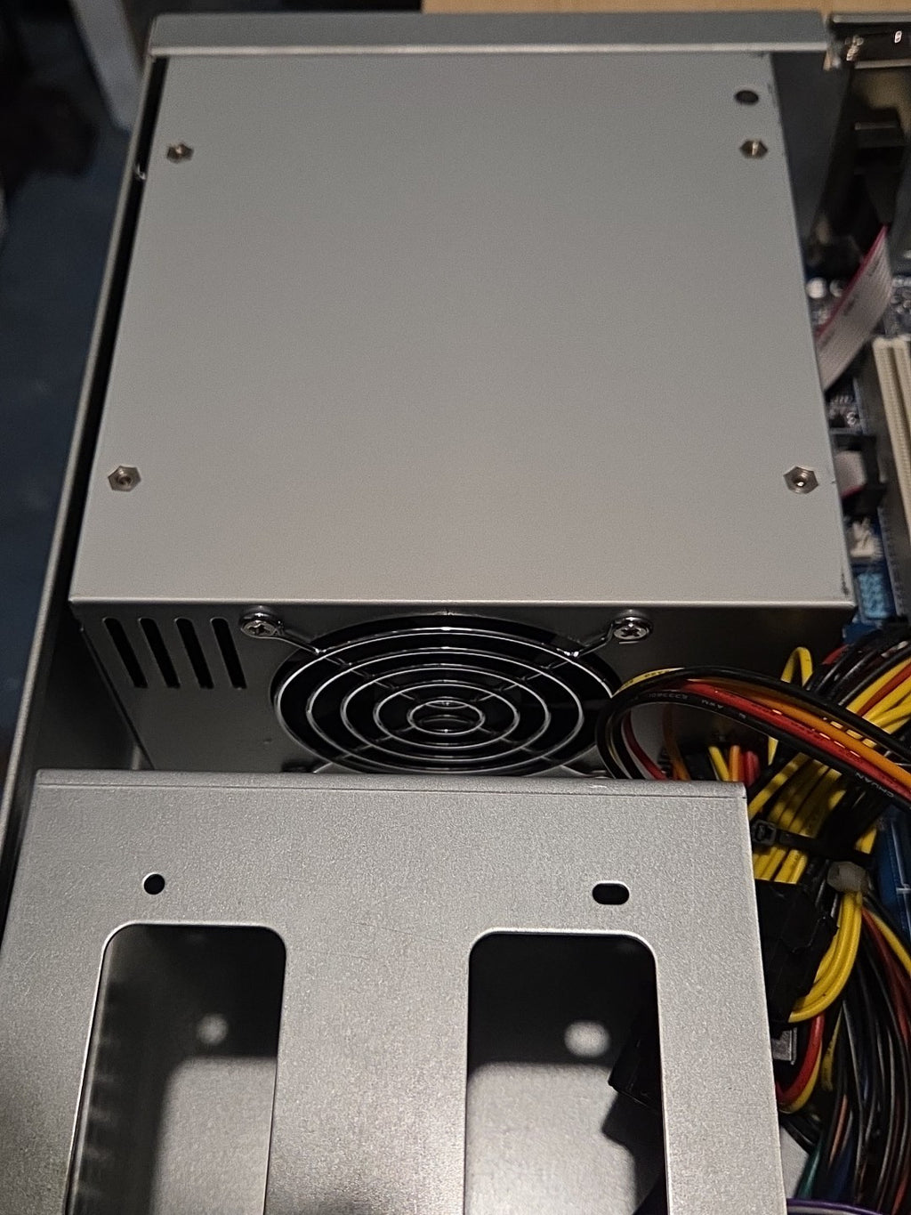 Generic AMD Athlon 270 x2 3.4GHz CPU 8GB RAM Server 2U Rackmount Chassis NO HDDs
