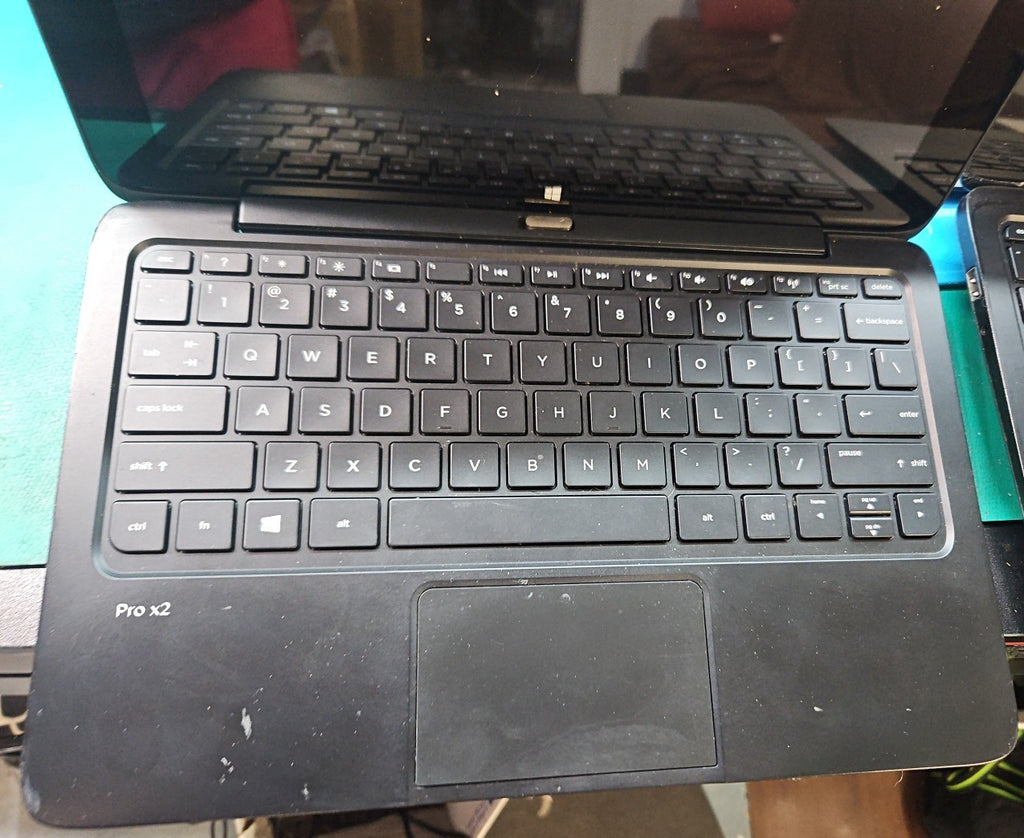 LOT 4 HP Pro x2 410 G1 11.6" i5-4202Y 1.6GHz 4GB 2-in-1 Laptops FOR PARTS AS IS