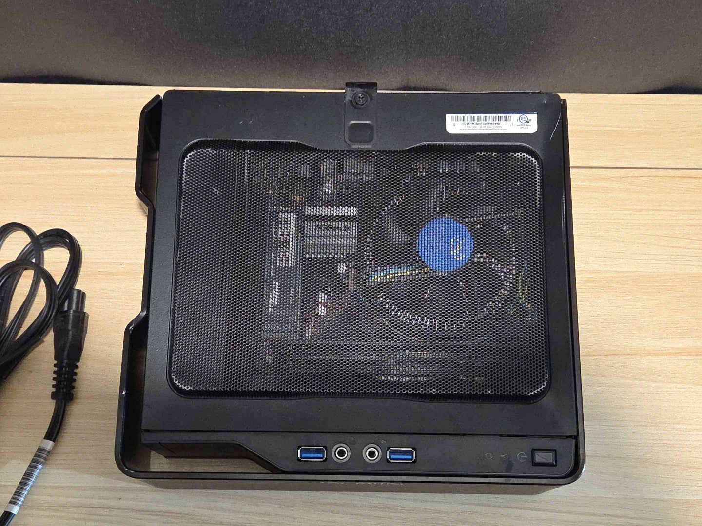 Generic Pentium Gold G5400 3.7GHz CPU 8GB RAM 500GB SSD InWin Chassis ITX PC