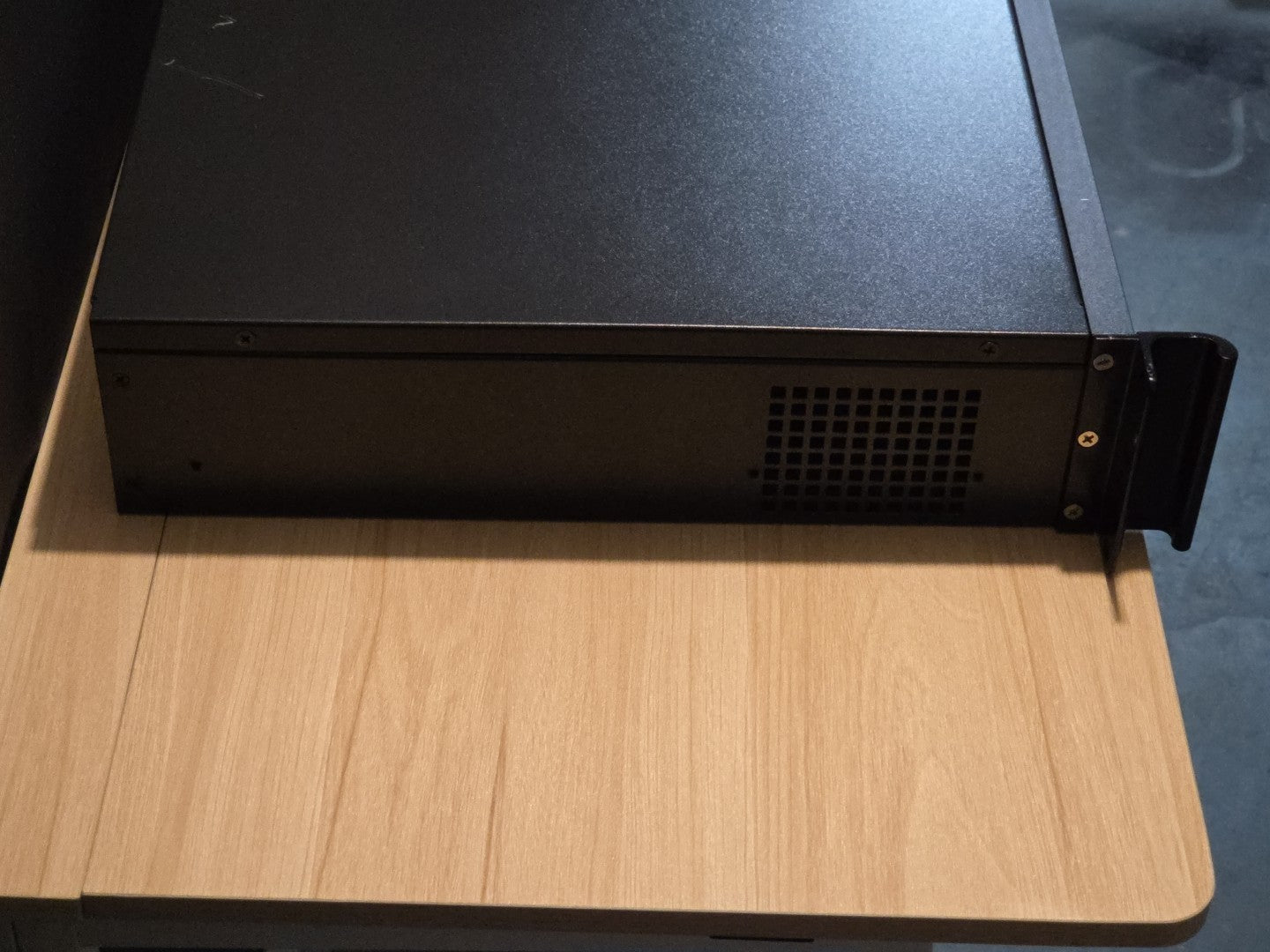 Generic AMD Athlon 270 x2 3.4GHz CPU 8GB RAM Server 2U Rackmount Chassis NO HDDs