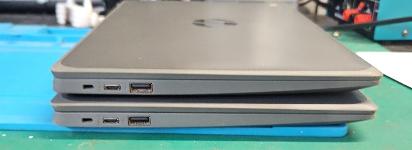 LOT 2 HP Chromebook 11A G8 EE 11.6″ AMD A4‑9120C 1.6GHz CPU 4GB 32GB BOOTS AS IS