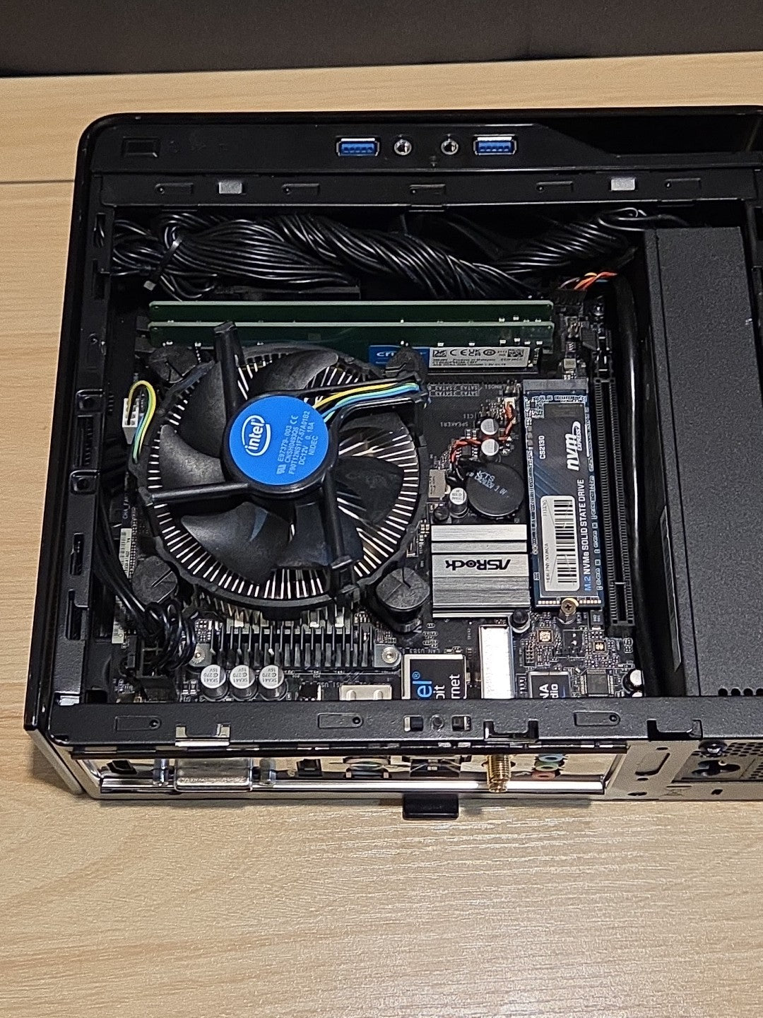 Generic Pentium Gold G5400 3.7GHz CPU 8GB RAM 500GB SSD InWin Chassis ITX PC