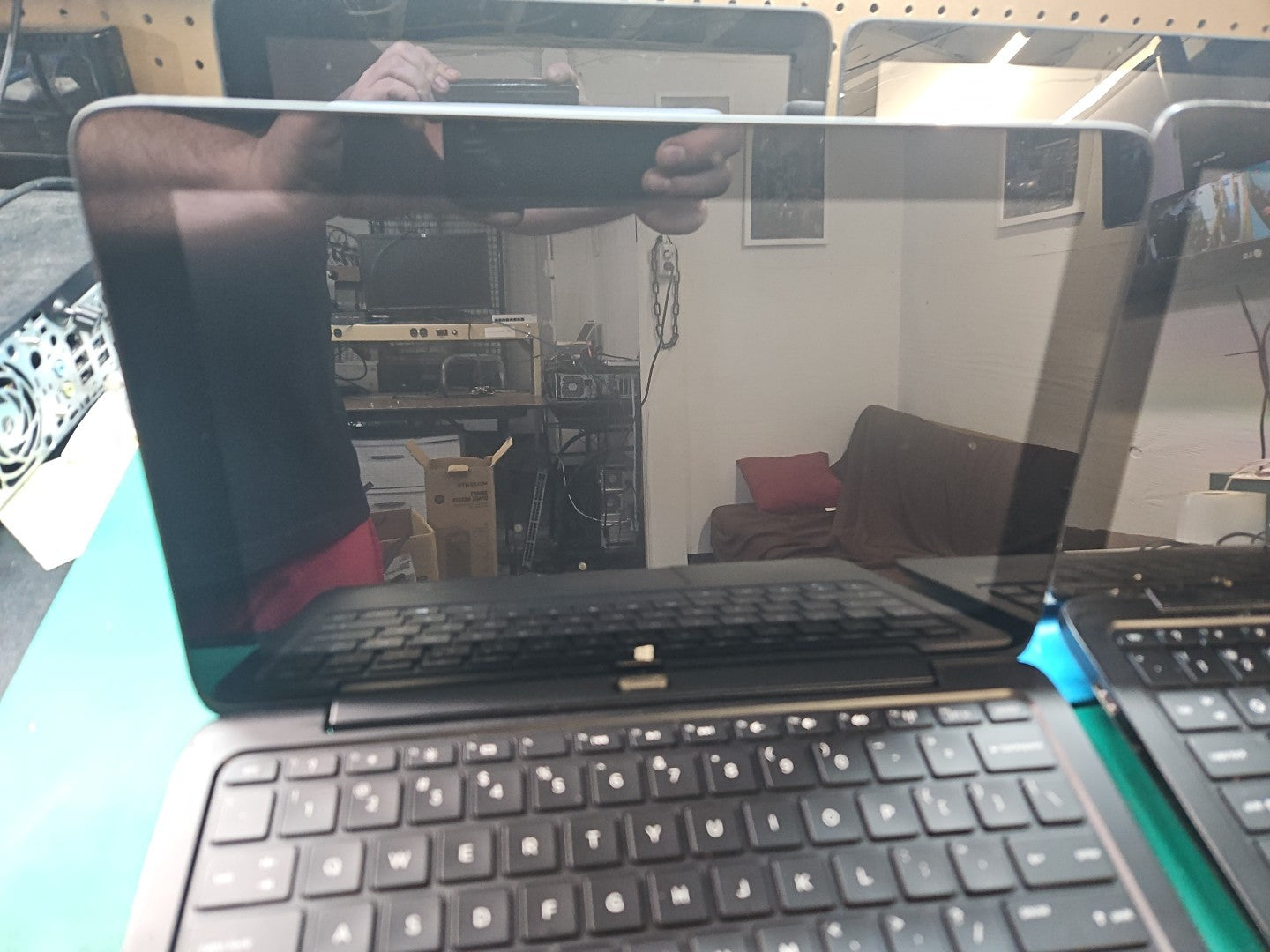 LOT 4 HP Pro x2 410 G1 11.6" i5-4202Y 1.6GHz 4GB 2-in-1 Laptops FOR PARTS AS IS
