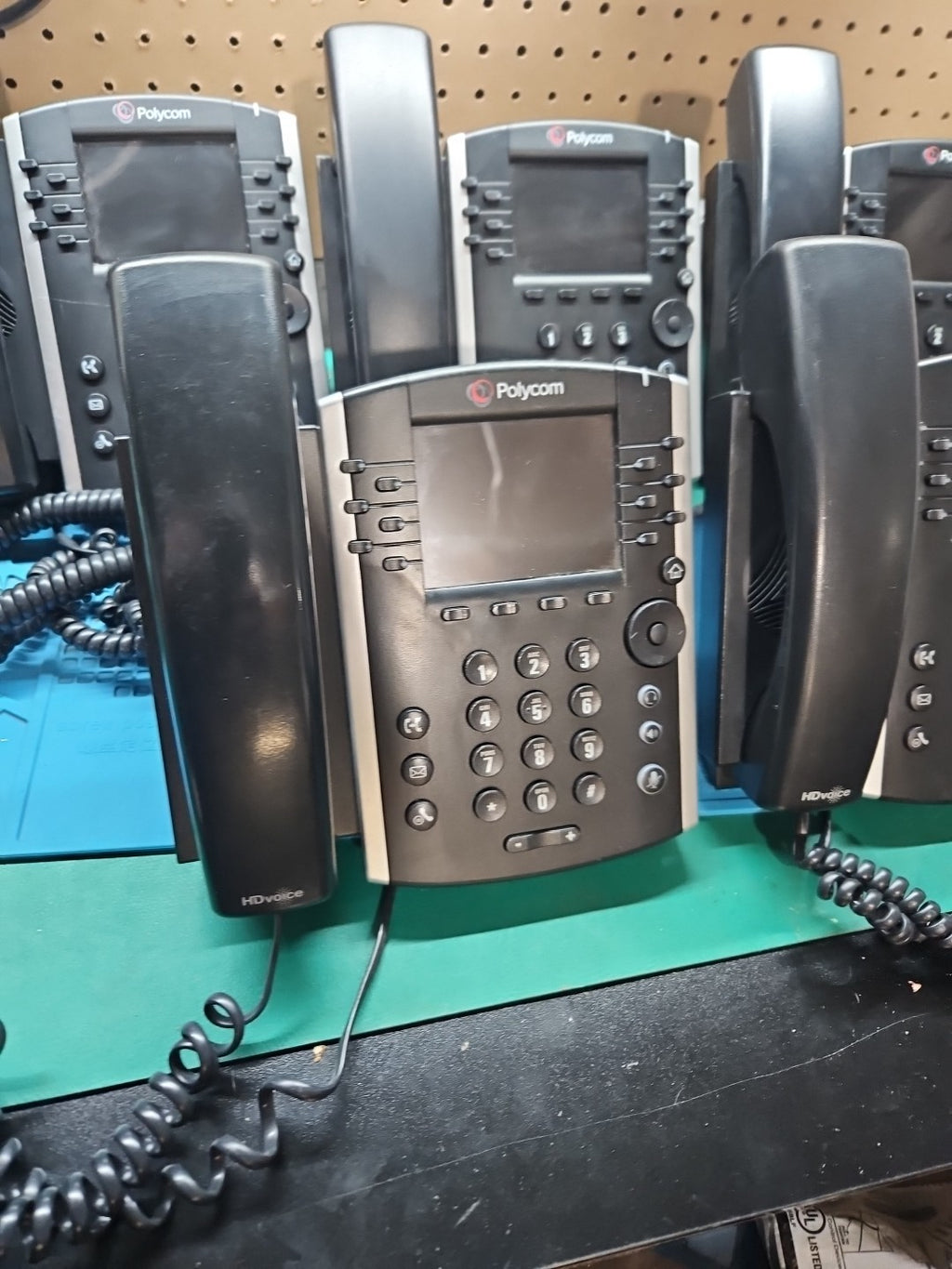 LOT 5 Polycom VVX 400 IP Office Business Media Phones w/Handset, Cord & Stand