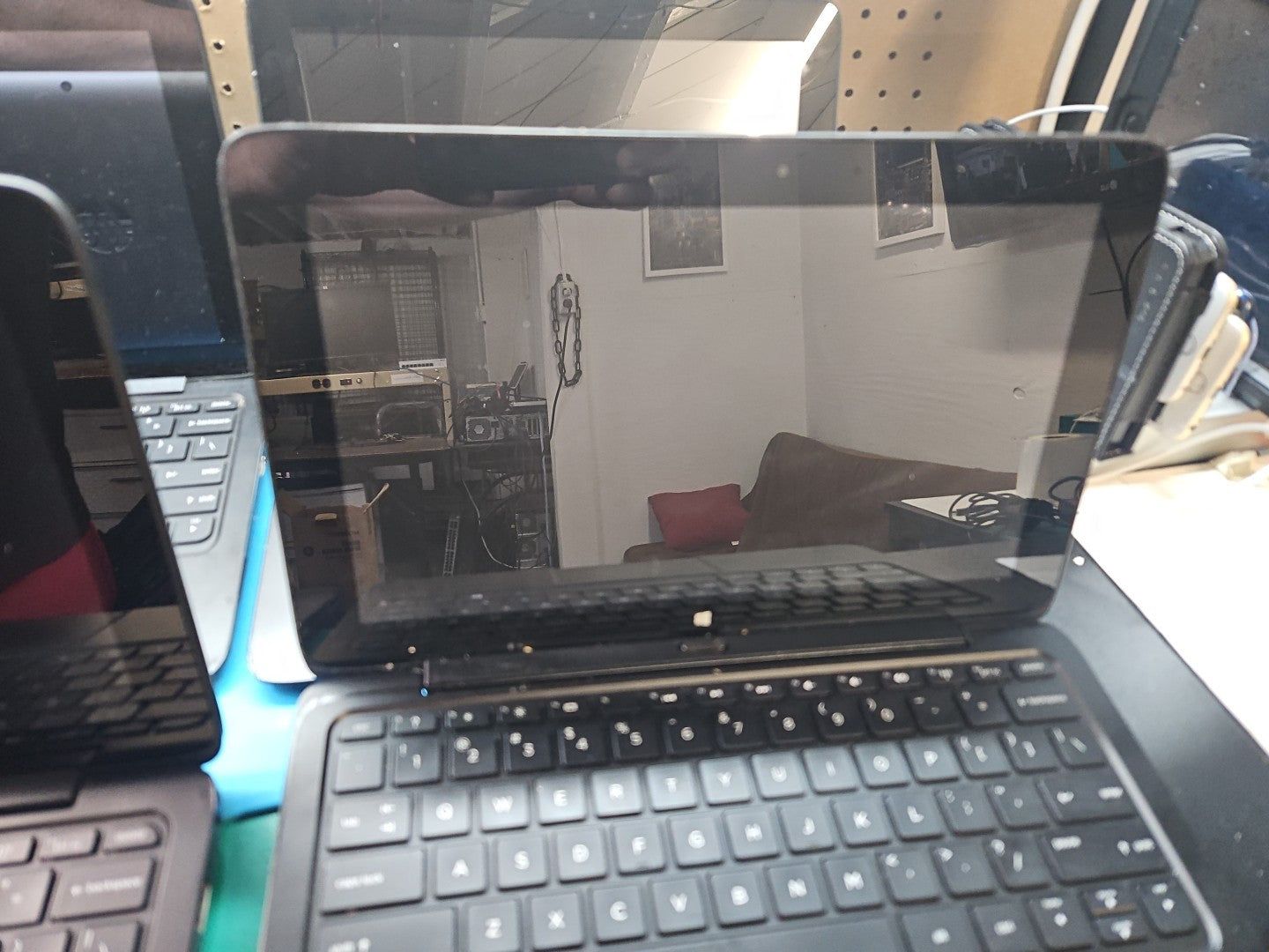 LOT 4 HP Pro x2 410 G1 11.6" i5-4202Y 1.6GHz 4GB 2-in-1 Laptops FOR PARTS AS IS