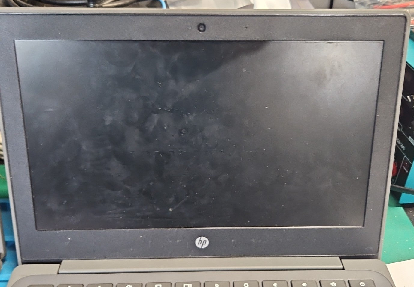 LOT 2 HP Chromebook 11A G8 EE 11.6″ AMD A4‑9120C 1.6GHz CPU 4GB 32GB BOOTS AS IS